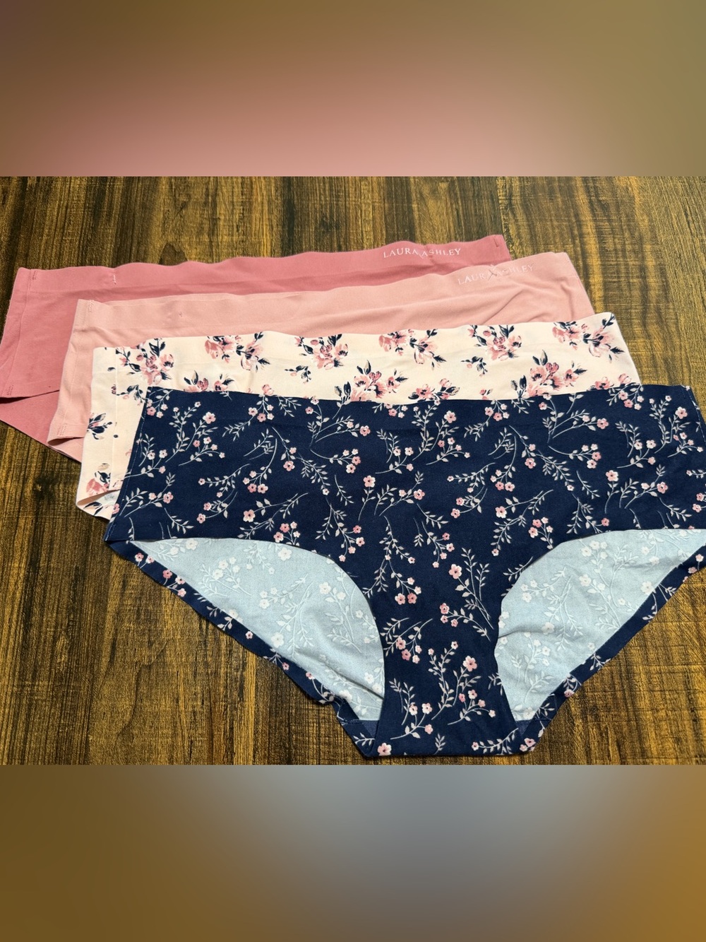 Set of 4 • Laura Ashley • No Show • Panties • Large